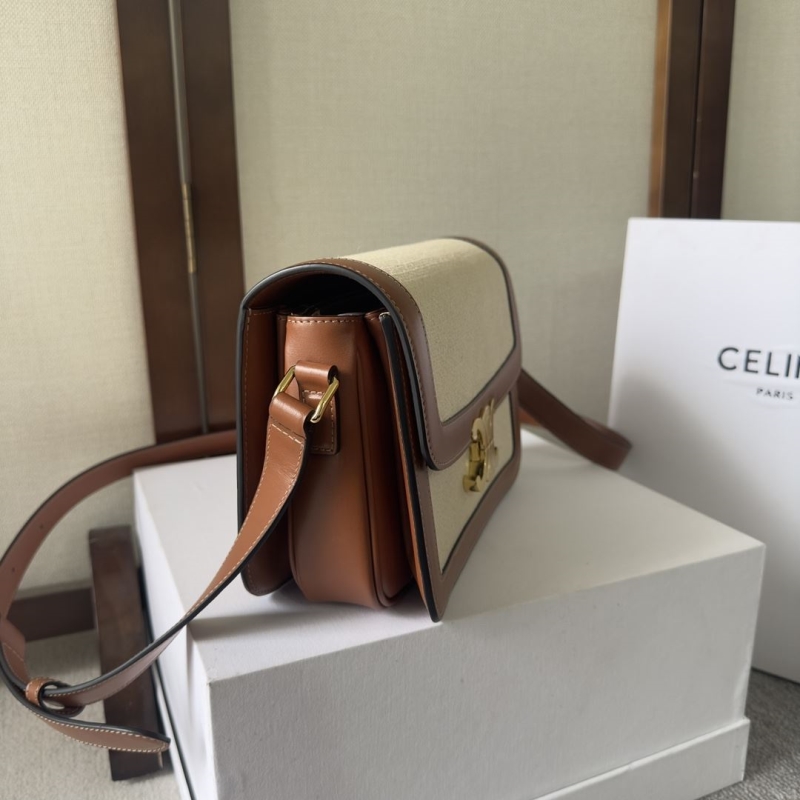 Ce1i*e triomphe bags